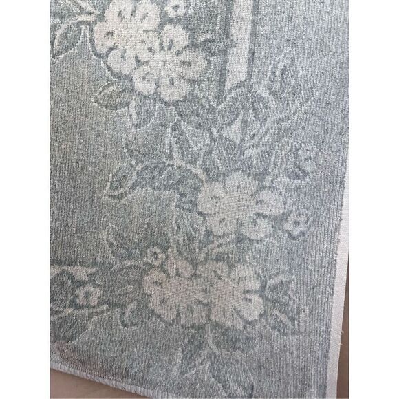 Vintage Bath Towel - Picture 2 of 6